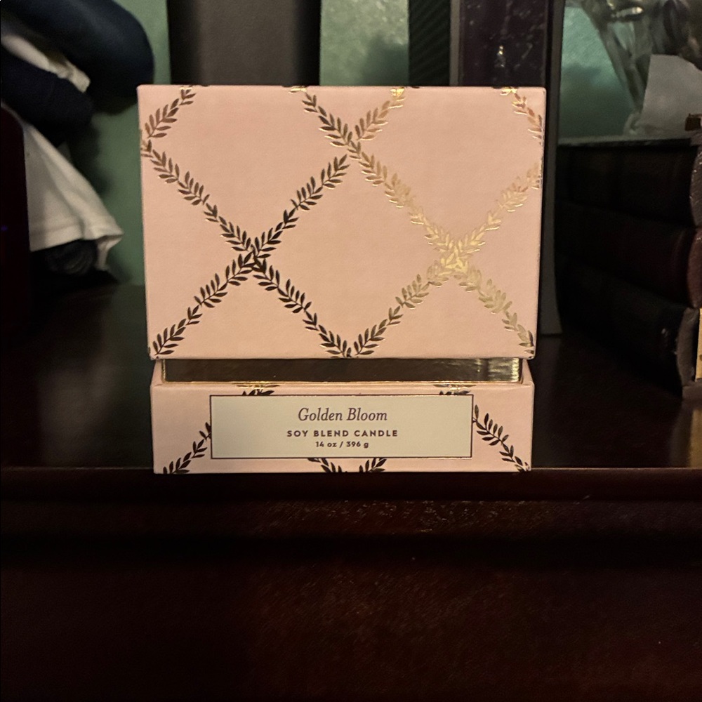 Laura Ashley 14 Oz Candle Pink and Gold Decorative Box (Golden Bloom) - Picture 2 of 7